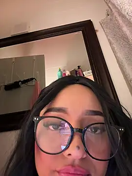 kenndall 21 online show from December 30, 2024, 6:42 am