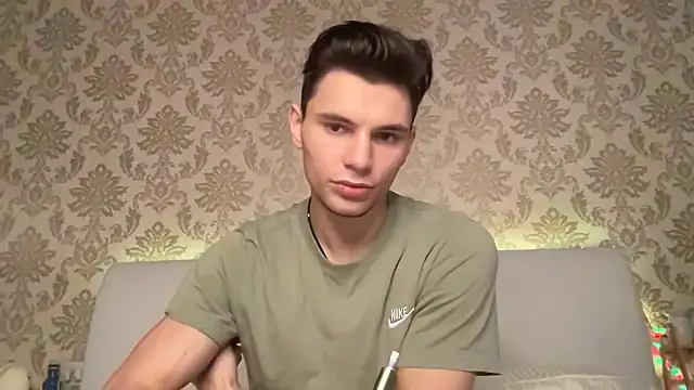 denlover1 online show from March 14, 2025, 9:35 am