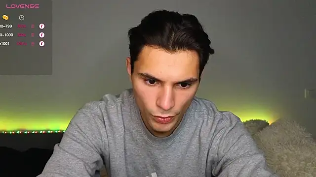 denlover1 online show from October 28, 2025, 8:40 am