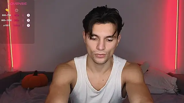 denlover1 online show from November 29, 2025, 1:19 am