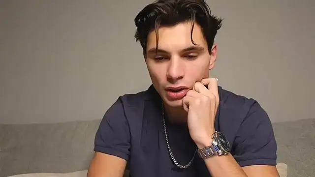 Snapshot of denlover1 chatting on December 20, 2025, 2:07 am denlover1 online show from December 20, 2025, 2:07 am