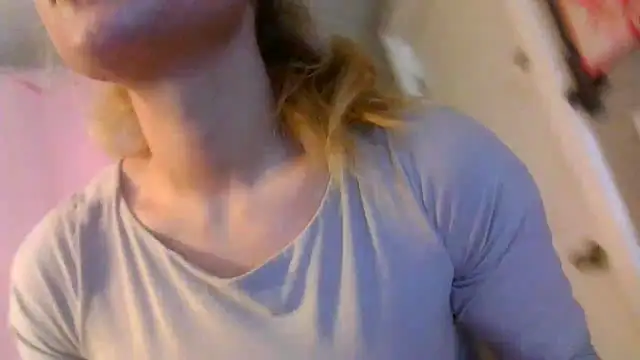 Snapshot of lexybabyxo chatting on December 4, 2025, 2:15 pm lexybabyxo online show from December 4, 2025, 2:15 pm