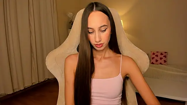 your emily  online show from September 18, 2025, 7:16 pm