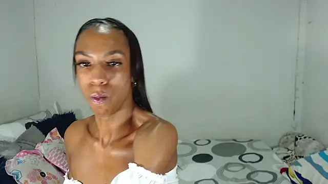 Snapshot of JessicaEbony chatting on October 5, 2025, 1:04 am JessicaEbony online show from October 5, 2025, 1:04 am