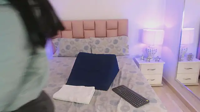 Zoe Vixen online show from January 4, 2025, 12:05 pm