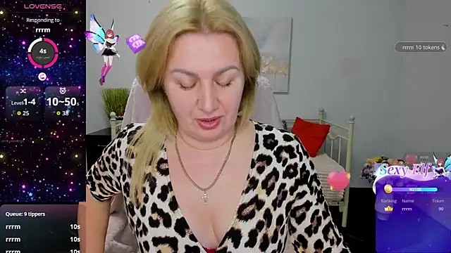 Snapshot of Lili_Crossi chatting on April 25, 2026, 6:05 am Lili Crossi online show from April 25, 2026, 6:05 am