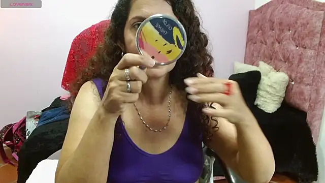 Snapshot of sila_bolum chatting on January 7, 2025, 7:28 pm sila bolum online show from January 7, 2025, 7:28 pm