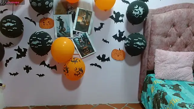 Snapshot of sila_bolum chatting on October 24, 2025, 5:53 pm sila bolum online show from October 24, 2025, 5:53 pm