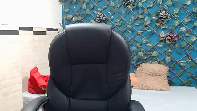 Snapshot of sila_bolum chatting on October 25, 2025, 5:19 pm sila bolum online show from October 25, 2025, 5:19 pm