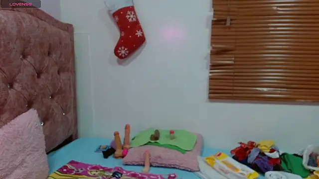 Snapshot of sila_bolum chatting on November 17, 2025, 1:17 pm sila bolum online show from November 17, 2025, 1:17 pm