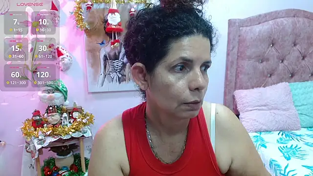 Snapshot of sila_bolum chatting on December 3, 2025, 4:49 pm sila bolum online show from December 3, 2025, 4:49 pm