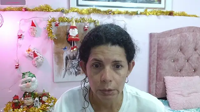 Snapshot of sila_bolum chatting on December 5, 2025, 3:30 pm sila bolum online show from December 5, 2025, 3:30 pm