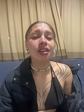 Snapshot of Andi9_ chatting on January 23, 2025, 4:09 am Andi9 online show from January 23, 2025, 4:09 am