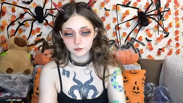 Snapshot of _Devill_Baby chatting on October 17, 2025, 6:54 pm Devill Baby online show from October 17, 2025, 6:54 pm