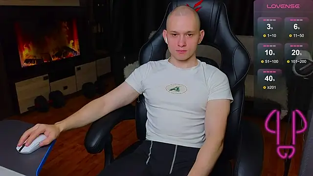 Snapshot of STRONGBEAUTY282 chatting on January 30, 2025, 1:44 am STRONGBEAUTY282 online show from January 30, 2025, 1:44 am