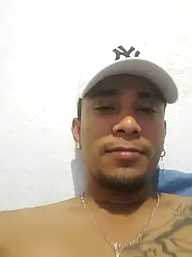 Snapshot of diablonegro69 chatting on December 3, 2024, 11:57 pm diablonegro69 online show from December 3, 2024, 11:57 pm