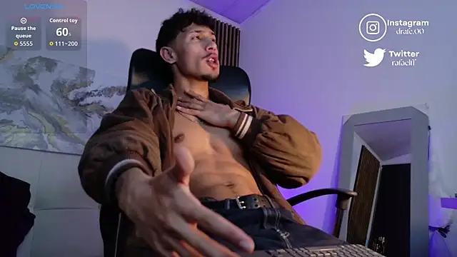 Snapshot of rafael_stone chatting on October 24, 2025, 2:19 am rafael stone online show from October 24, 2025, 2:19 am