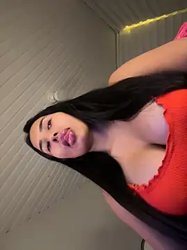 Anily Lovely online show from December 2, 2025, 1:22 am