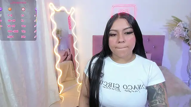 Snapshot of kendra_tay chatting on November 27, 2025, 3:19 am kendra tay online show from November 27, 2025, 3:19 am