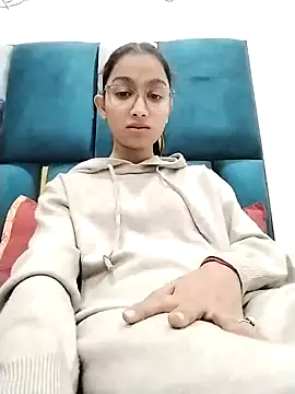 Snapshot of Aleena_Rai chatting on December 4, 2024, 5:55 pm Aleena Rai online show from December 4, 2024, 5:55 pm