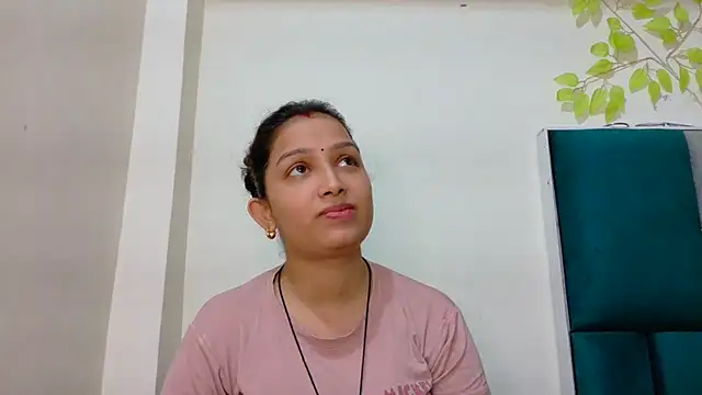 Snapshot of Aleena_Rai chatting on September 27, 2025, 6:46 pm Aleena Rai online show from September 27, 2025, 6:46 pm