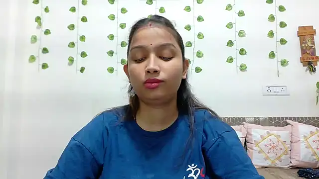 Snapshot of Aleena_Rai chatting on November 1, 2025, 6:43 pm Aleena Rai online show from November 1, 2025, 6:43 pm