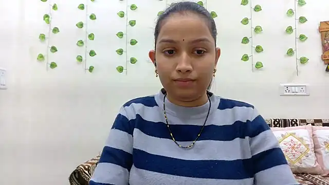 Snapshot of Aleena_Rai chatting on November 12, 2025, 6:41 pm Aleena Rai online show from November 12, 2025, 6:41 pm