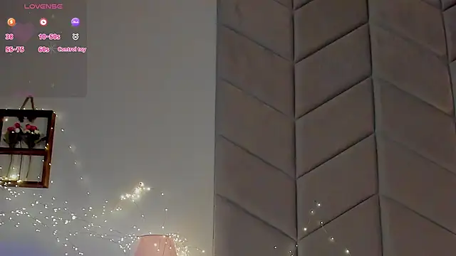 Snapshot of Jessie_Roy chatting on February 5, 2025, 4:48 am Jessie Roy online show from February 5, 2025, 4:48 am