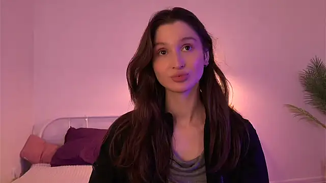 tender babyy online show from September 28, 2025, 1:16 pm