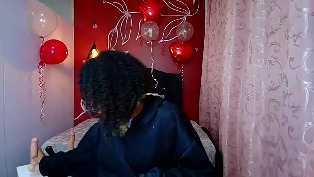 Zia Green online show from February 19, 2025, 12:11 pm