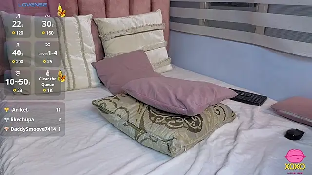 Snapshot of lou_rosse_ chatting on February 8, 2025, 11:02 pm lou rosse online show from February 8, 2025, 11:02 pm