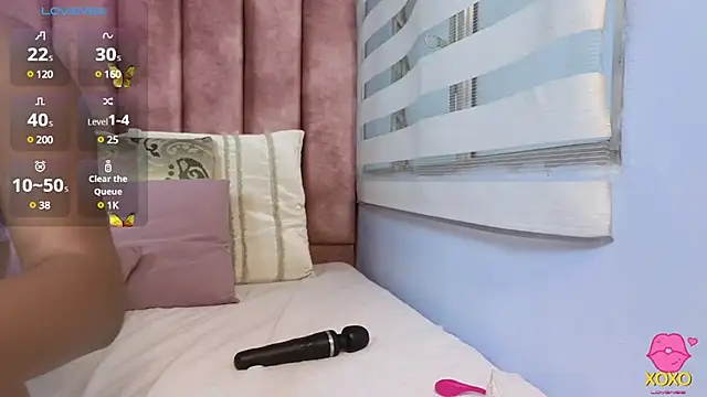 Snapshot of lou_rosse_ chatting on February 12, 2025, 9:22 pm lou rosse online show from February 12, 2025, 9:22 pm