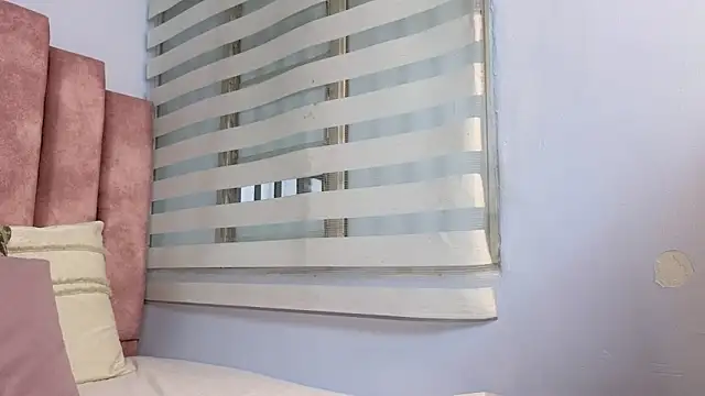 Snapshot of lou_rosse_ chatting on February 27, 2025, 9:47 pm lou rosse online show from February 27, 2025, 9:47 pm