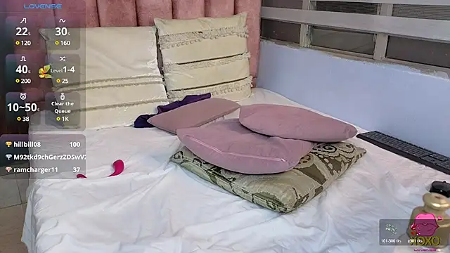 Snapshot of lou_rosse_ chatting on March 11, 2025, 11:59 pm lou rosse online show from March 11, 2025, 11:59 pm