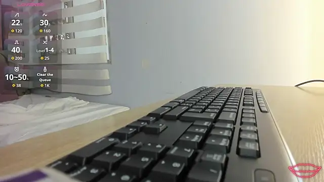 Snapshot of lou_rosse_ chatting on September 29, 2025, 8:46 pm lou rosse online show from September 29, 2025, 8:46 pm