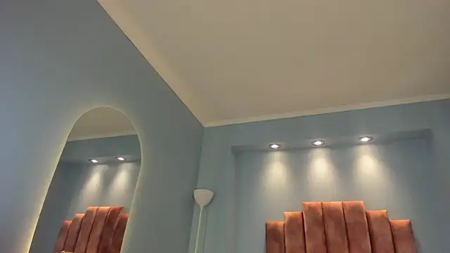 Snapshot of lou_rosse_ chatting on November 14, 2025, 9:35 pm lou rosse online show from November 14, 2025, 9:35 pm