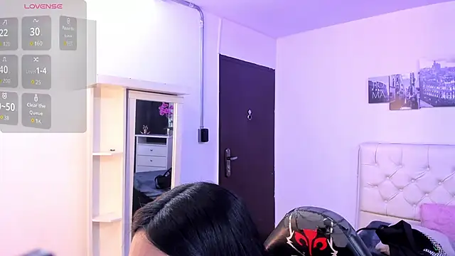 Amy Kiitty  online show from November 14, 2025, 12:37 pm