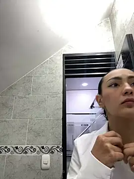 Amy Kiitty  online show from April 10, 2026, 1:16 pm