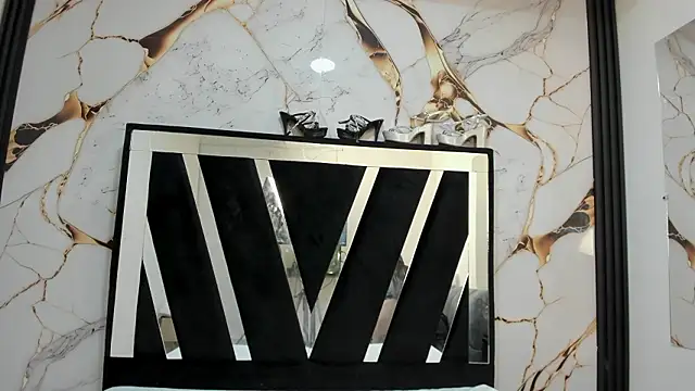 Snapshot of KarinaSimonz chatting on February 17, 2026, 7:42 pm KarinaSimonz online show from February 17, 2026, 7:42 pm