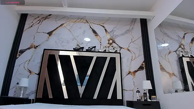 Snapshot of KarinaSimonz chatting on February 24, 2026, 9:24 pm KarinaSimonz online show from February 24, 2026, 9:24 pm