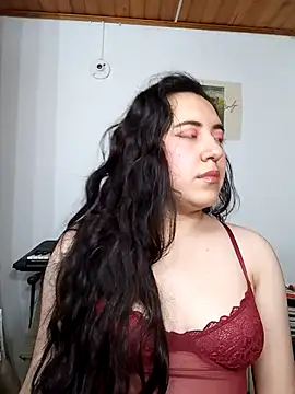 Emi chik online show from December 5, 2025, 10:46 am