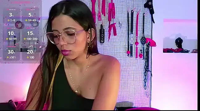 Snapshot of Megaan_Greey chatting on December 19, 2024, 3:41 pm Megaan Greey online show from December 19, 2024, 3:41 pm