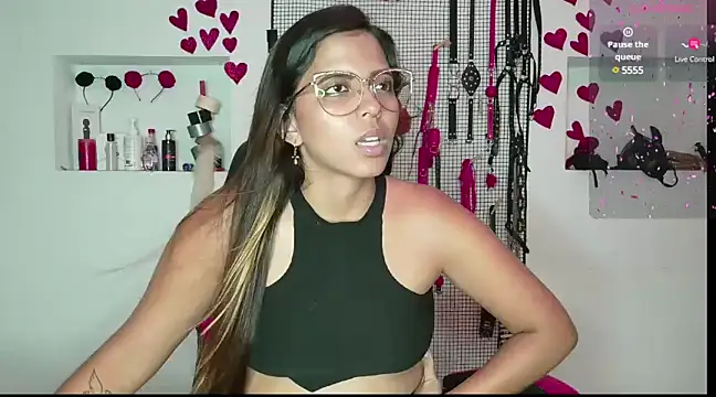 Snapshot of Megaan_Greey chatting on March 13, 2025, 10:32 pm Megaan Greey online show from March 13, 2025, 10:32 pm