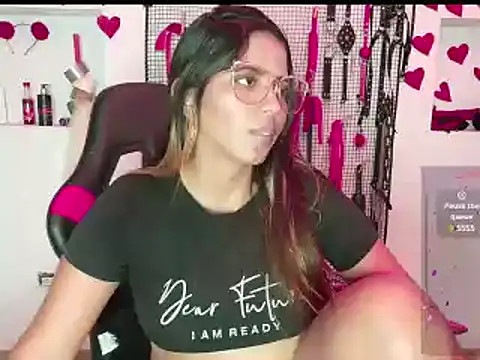 Snapshot of Megaan_Greey chatting on March 16, 2025, 6:55 pm Megaan Greey online show from March 16, 2025, 6:55 pm