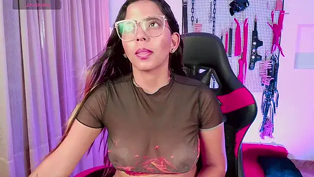 Snapshot of Megaan_Greey chatting on October 6, 2025, 2:36 pm Megaan Greey online show from October 6, 2025, 2:36 pm