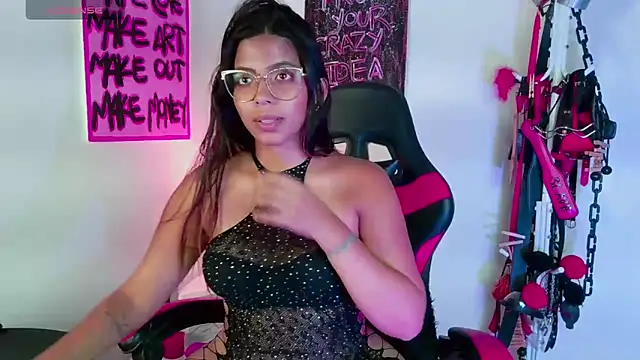 Snapshot of Megaan_Greey chatting on October 25, 2025, 11:54 pm Megaan Greey online show from October 25, 2025, 11:54 pm