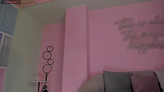 KatieNolan 1 online show from April 3, 2026, 7:45 pm