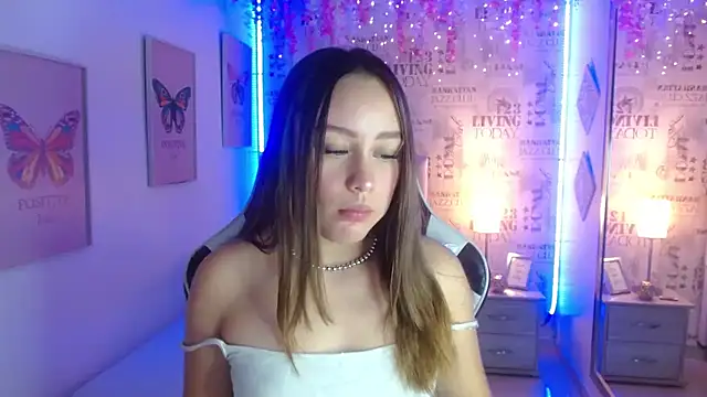 Ivyy Crystal online show from March 11, 2025, 11:48 pm