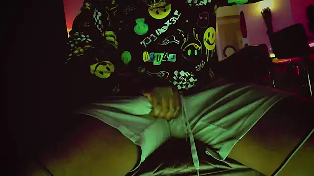 Snapshot of Pressure69mee chatting on February 2, 2025, 9:08 am Pressure69mee online show from February 2, 2025, 9:08 am