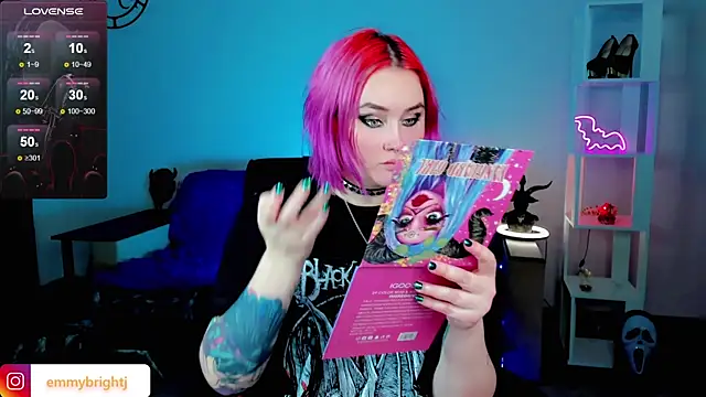 Snapshot of Emmybrightj_ chatting on January 23, 2025, 10:44 pm Emmybrightj online show from January 23, 2025, 10:44 pm